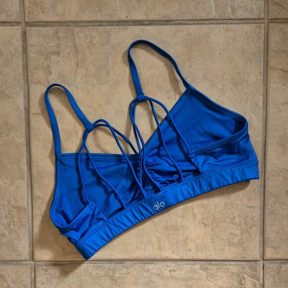 ALO Yoga Women's Strappy Sports Bra - Picture 2 of 3
